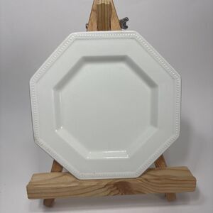 Johnson Brothers Heritage White - Bread & Butter Plate - 6 1/8" Diameter